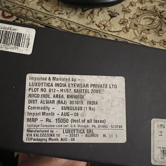 Original PRADA ( UNISEX) Sunglasses - Picture 8 of 8